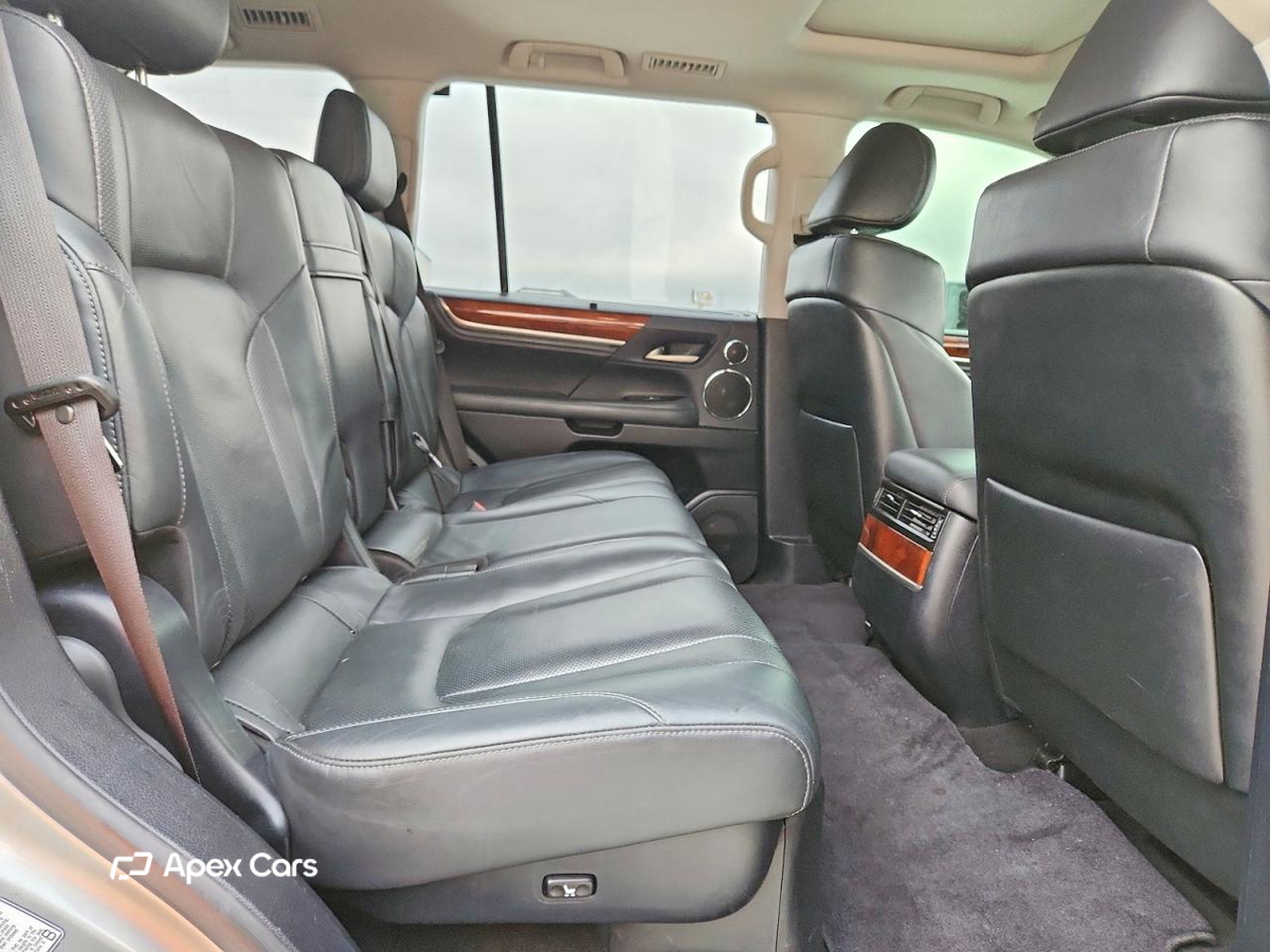Lexus LX 2020
