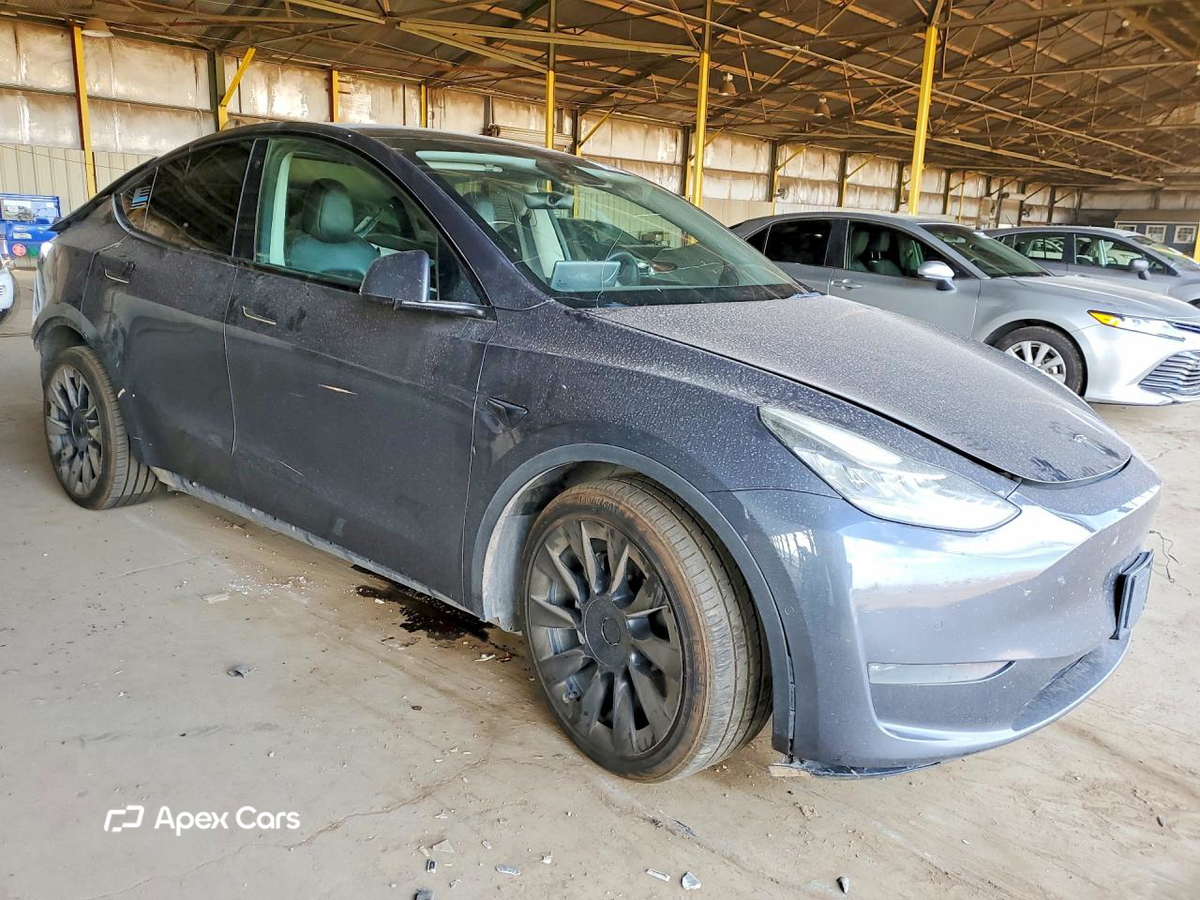 Tesla Model Y 2021