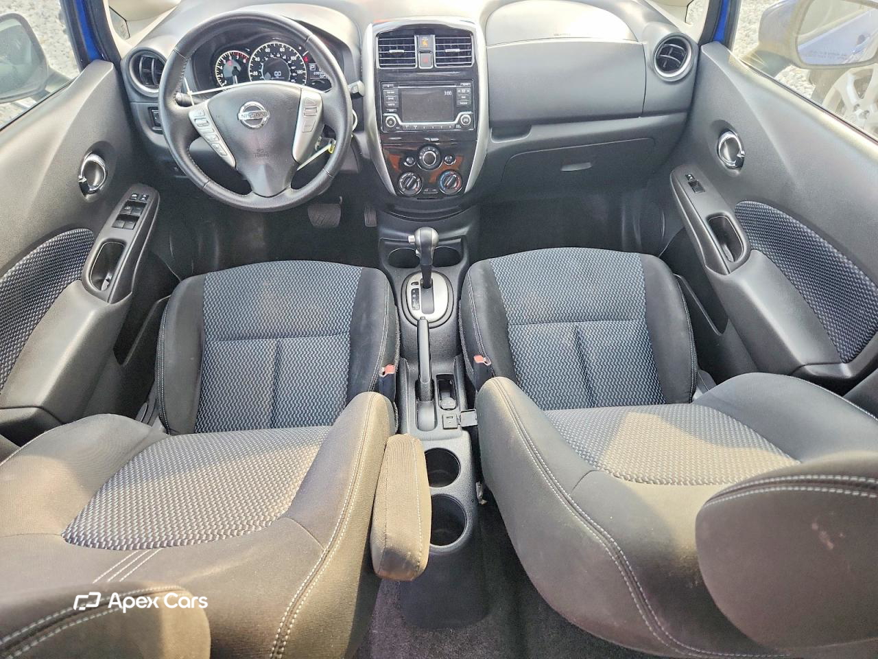 Versa 2016