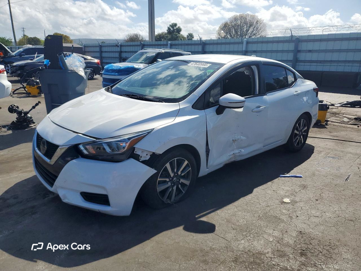 Nissan Versa 2021