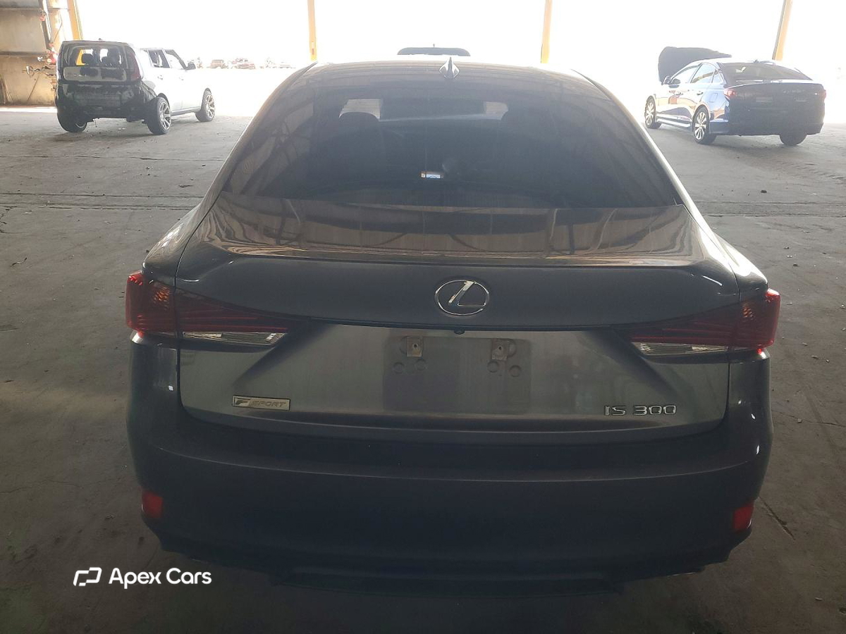 Lexus IS 2018