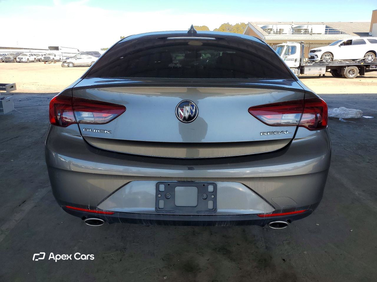 Buick Regal 2018