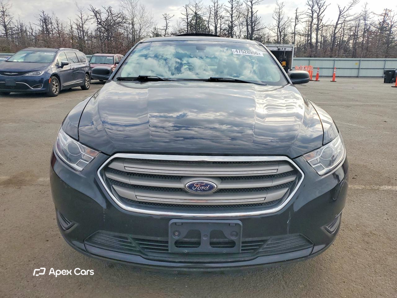 Ford Taurus 2019