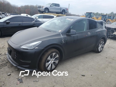 Tesla Model Y 2023 - Image 1 of 12