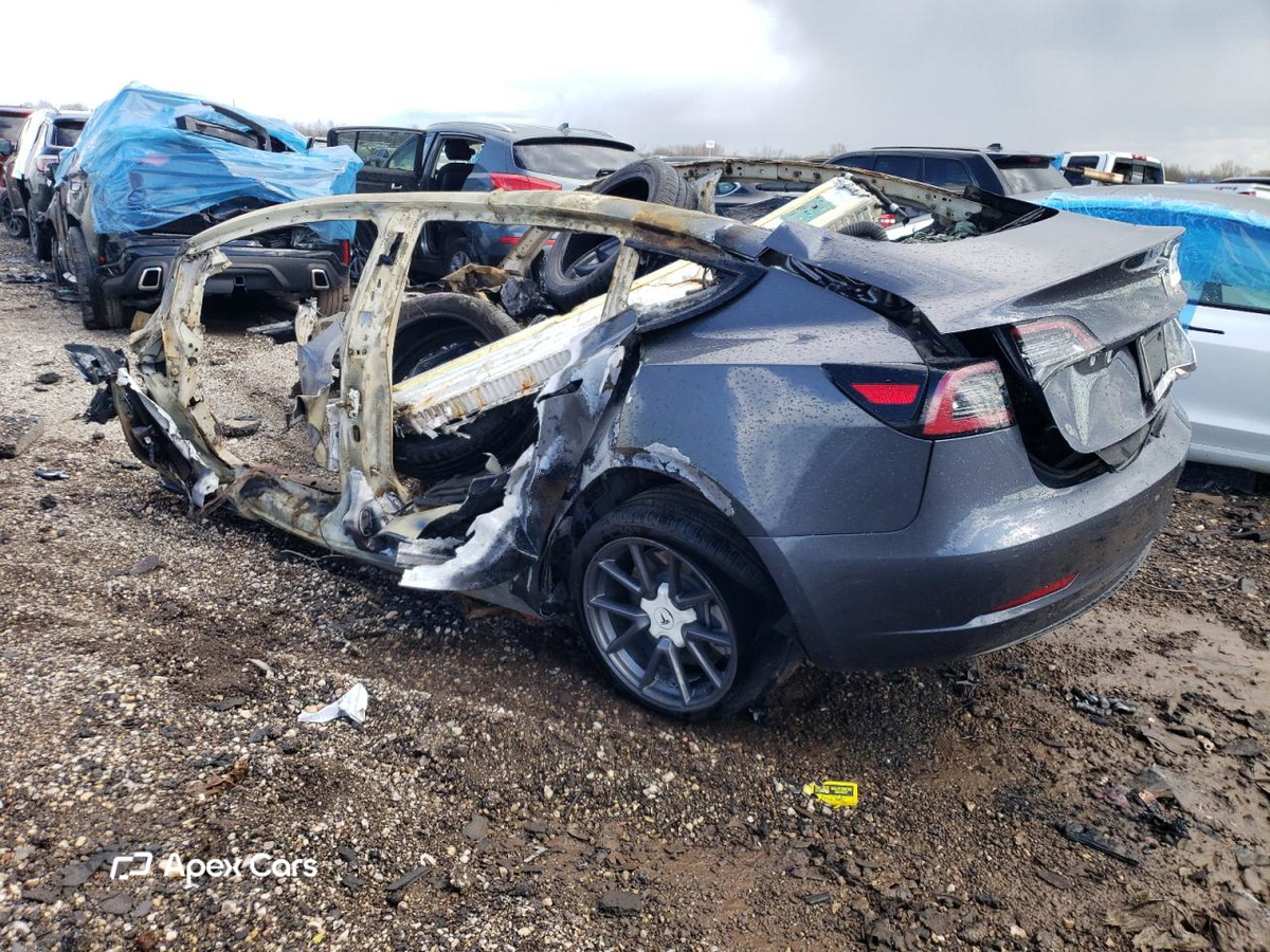 Tesla Model 3 2022