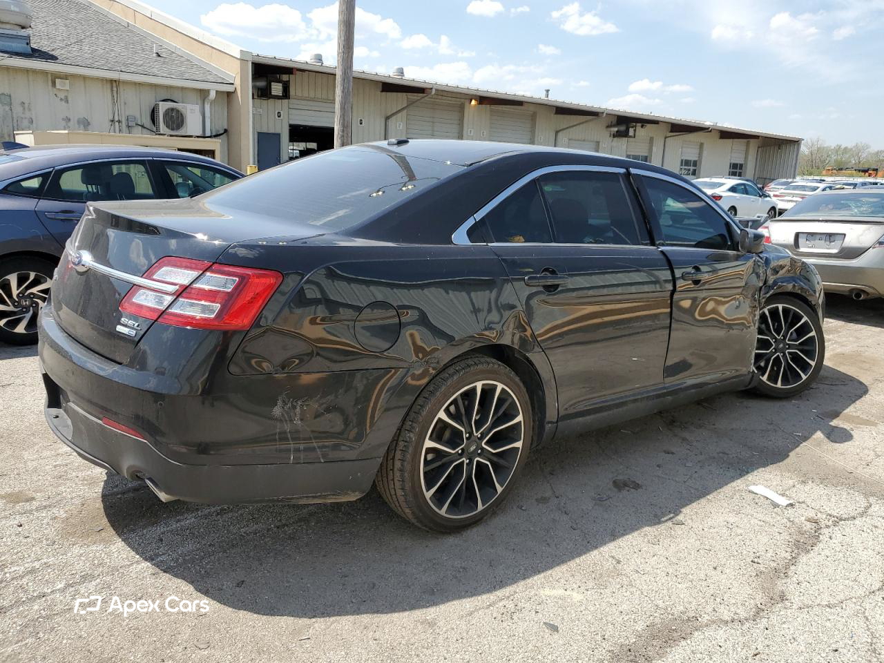 Ford Taurus 2019