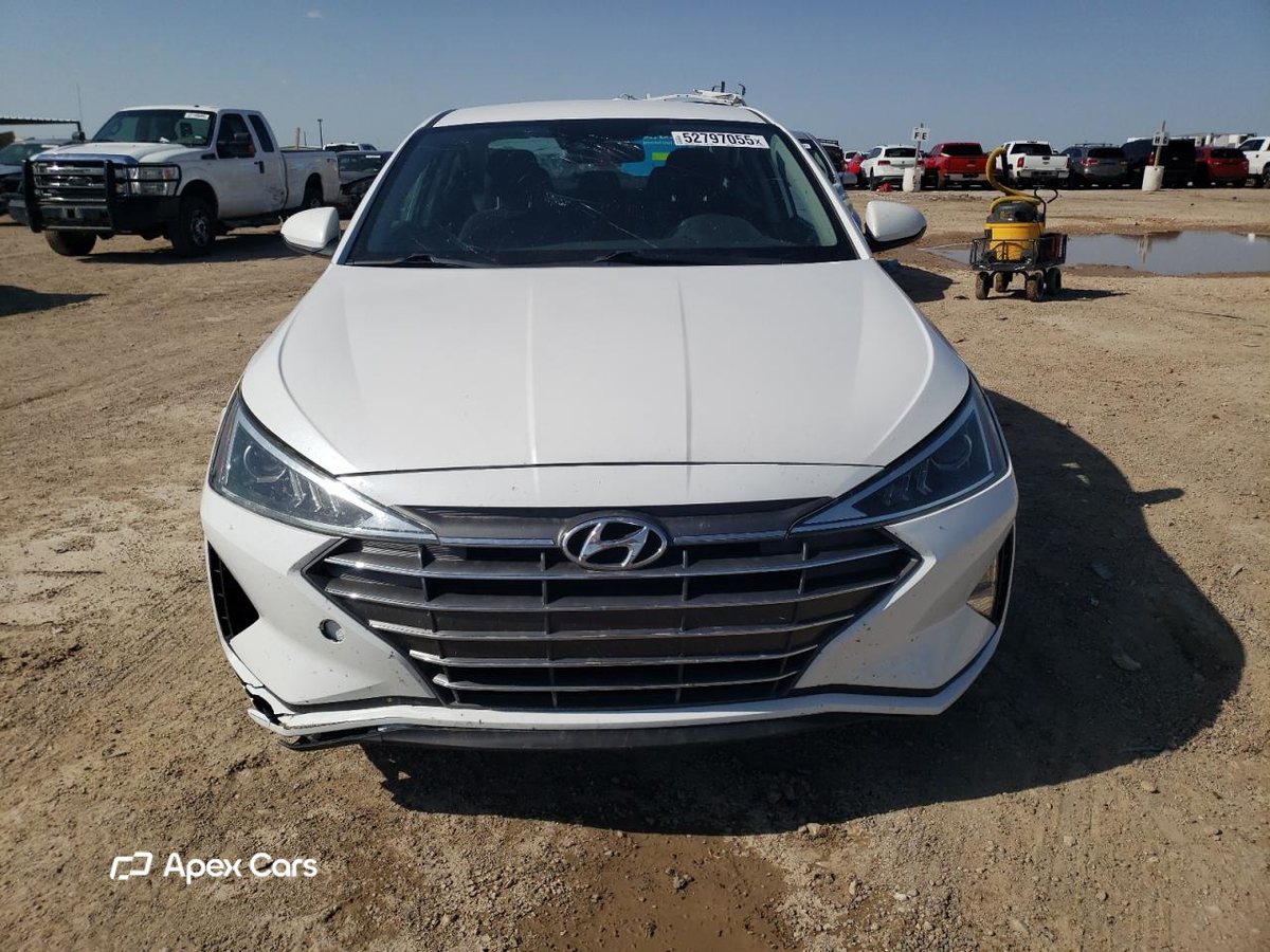 Hyundai Elantra 2020