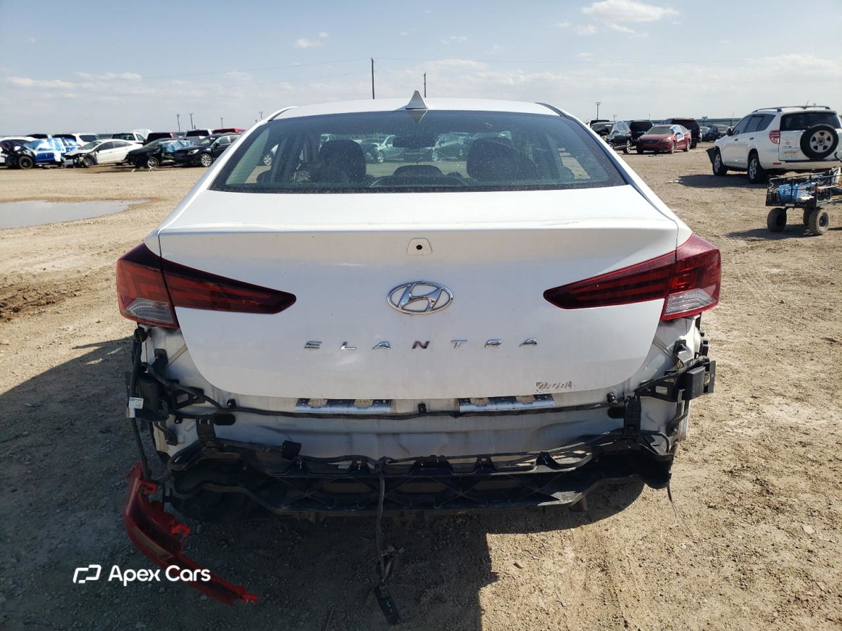 Hyundai Elantra 2020