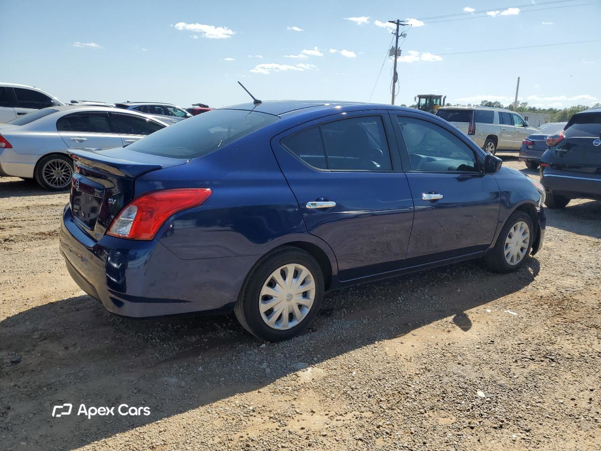 Nissan Versa 2019