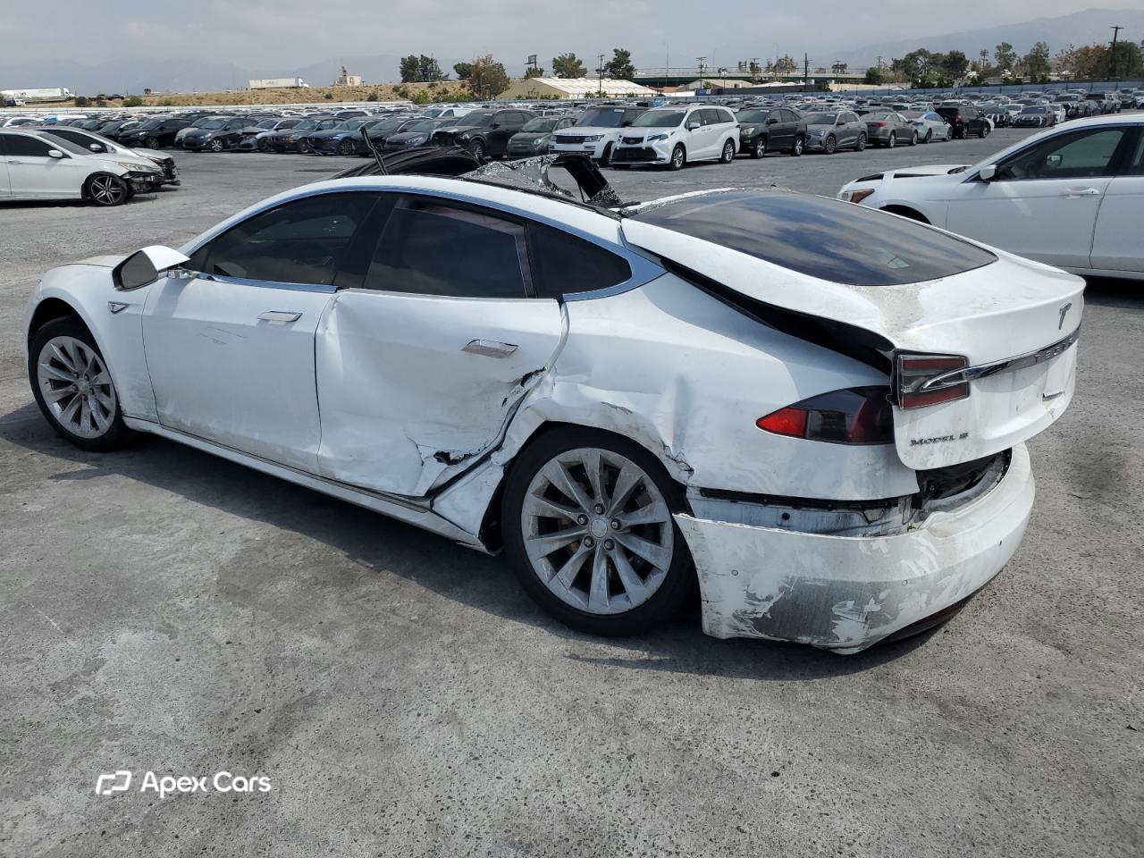 Tesla Model S 2016