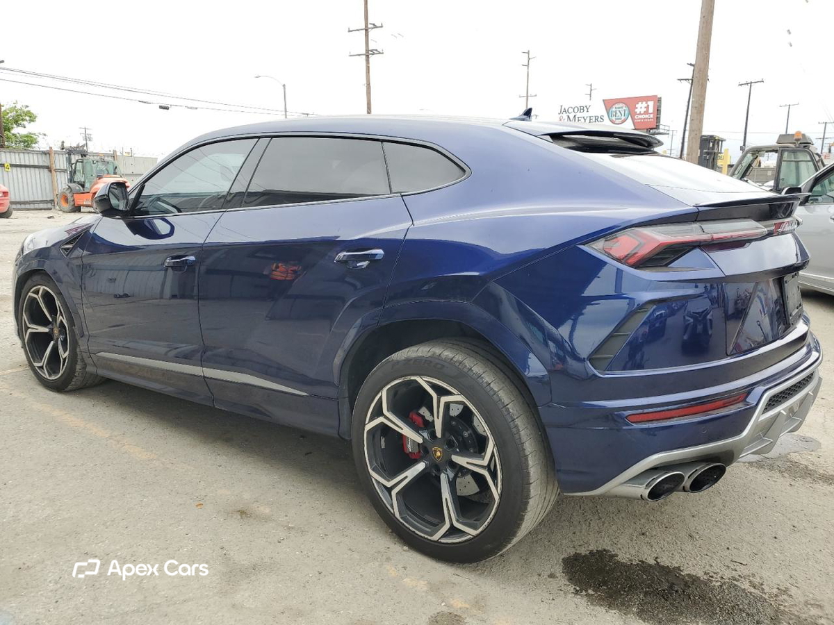 Lamborghini Urus 2021