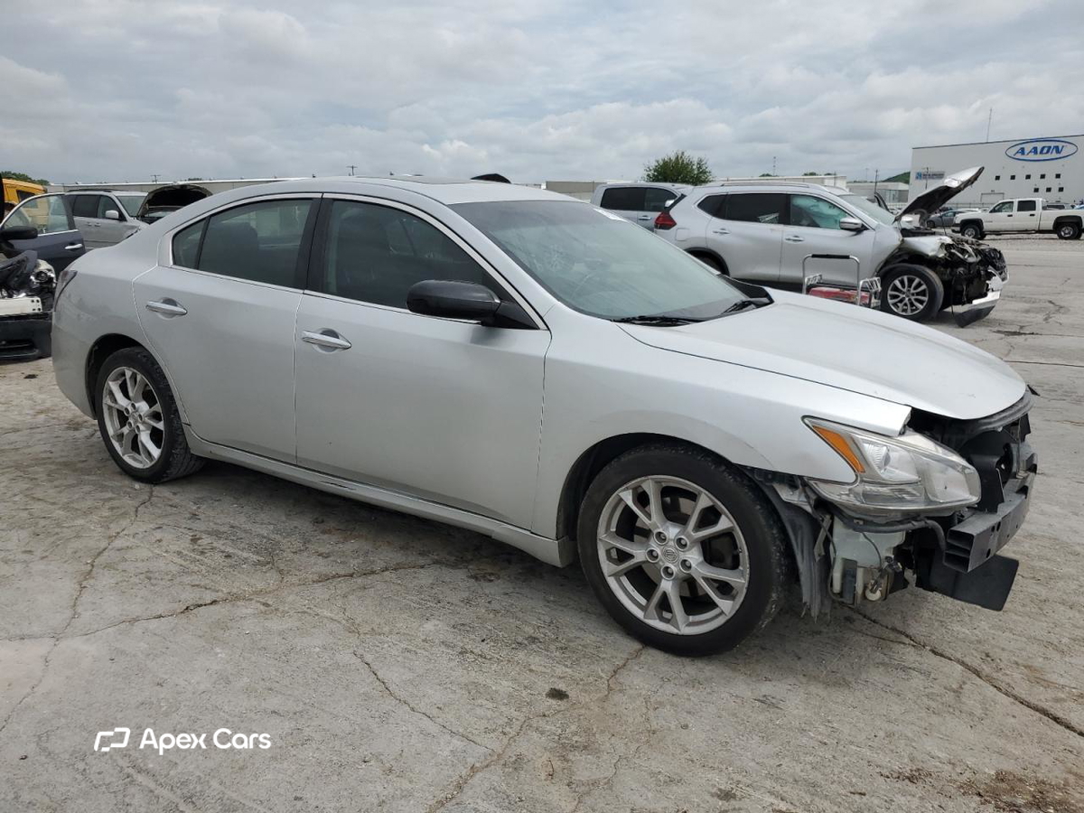 Nissan Maxima 2013