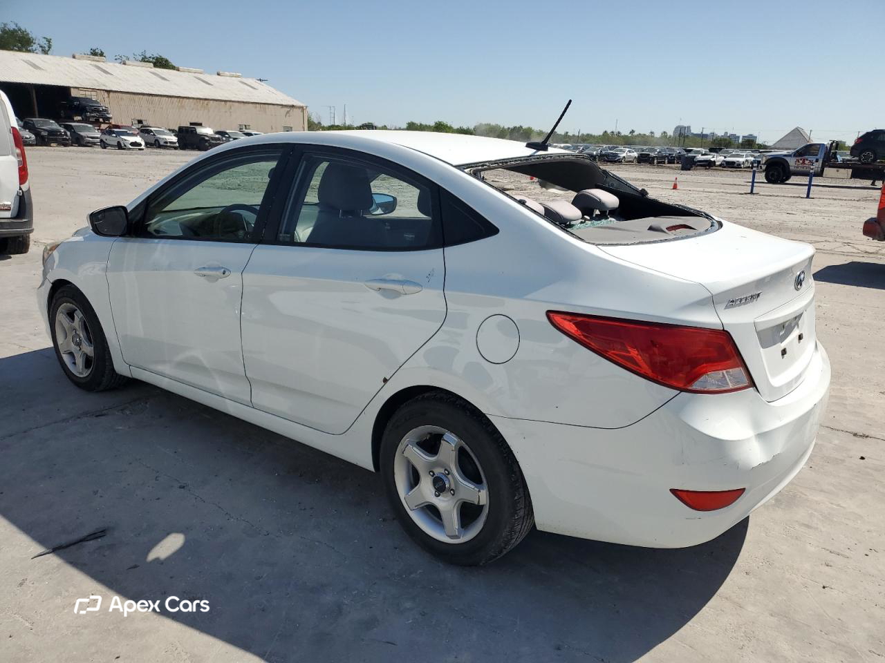 Hyundai Accent 2015