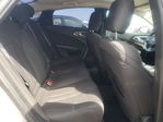 Chrysler 200 2022