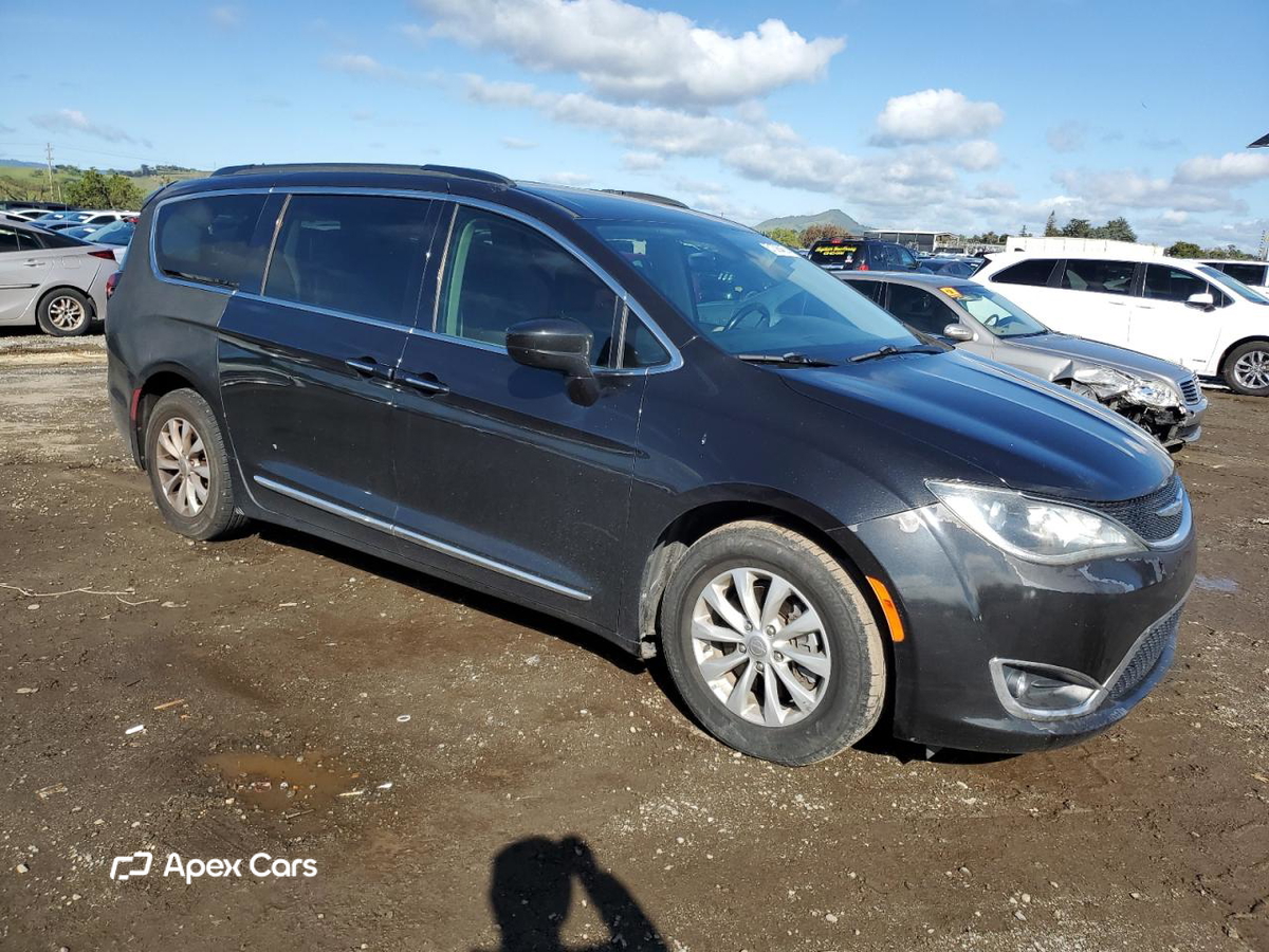 Chrysler Pacifica 2017