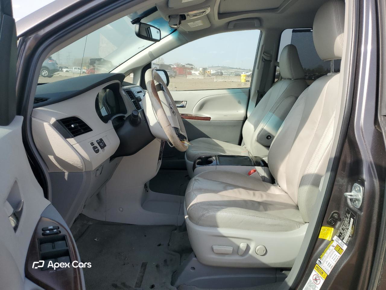 Toyota Sienna 2012