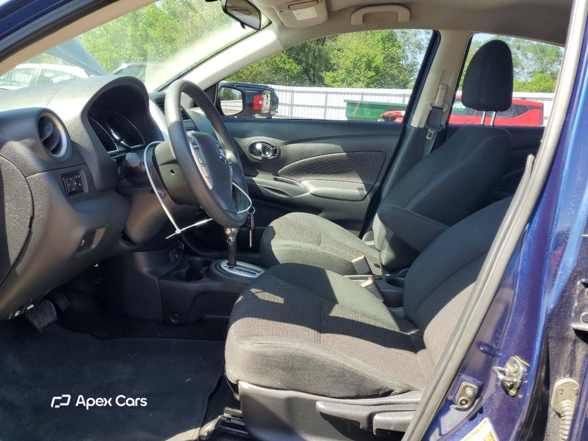 Nissan Versa 2019