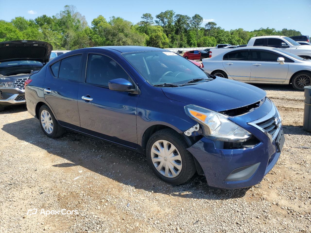 Nissan Versa 2019