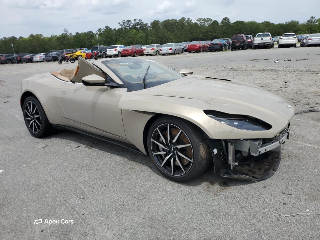 Aston Martin DB11 2022