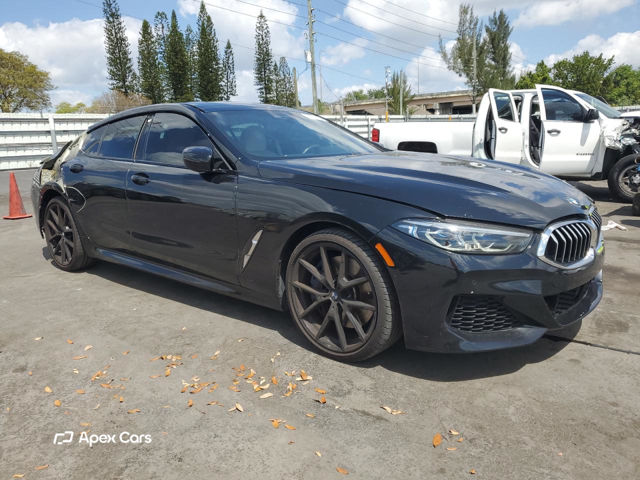 BMW Series 8 2022