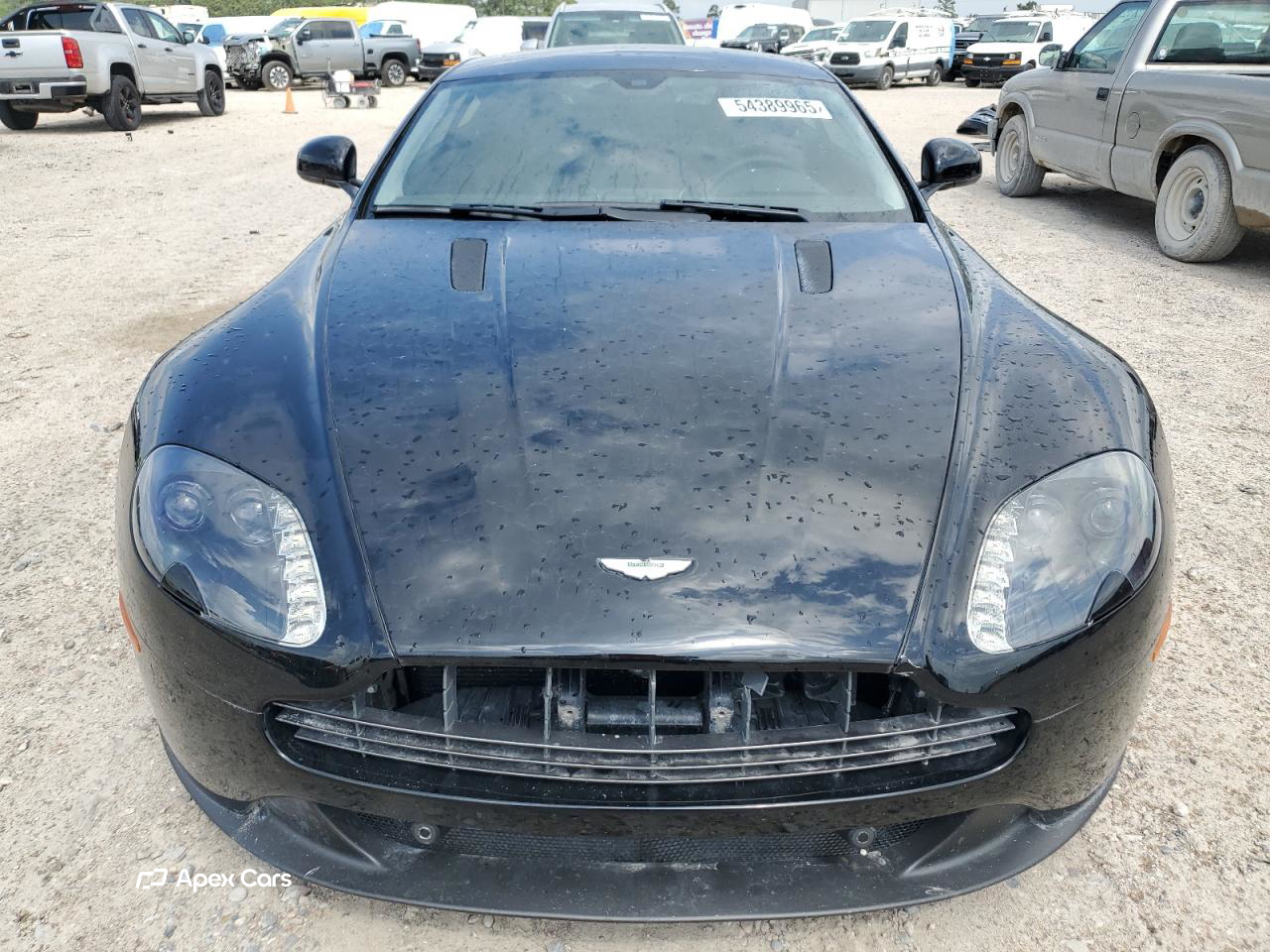 Aston Martin Vantage 2015