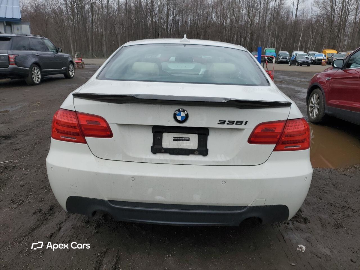 BMW Series 3 2011