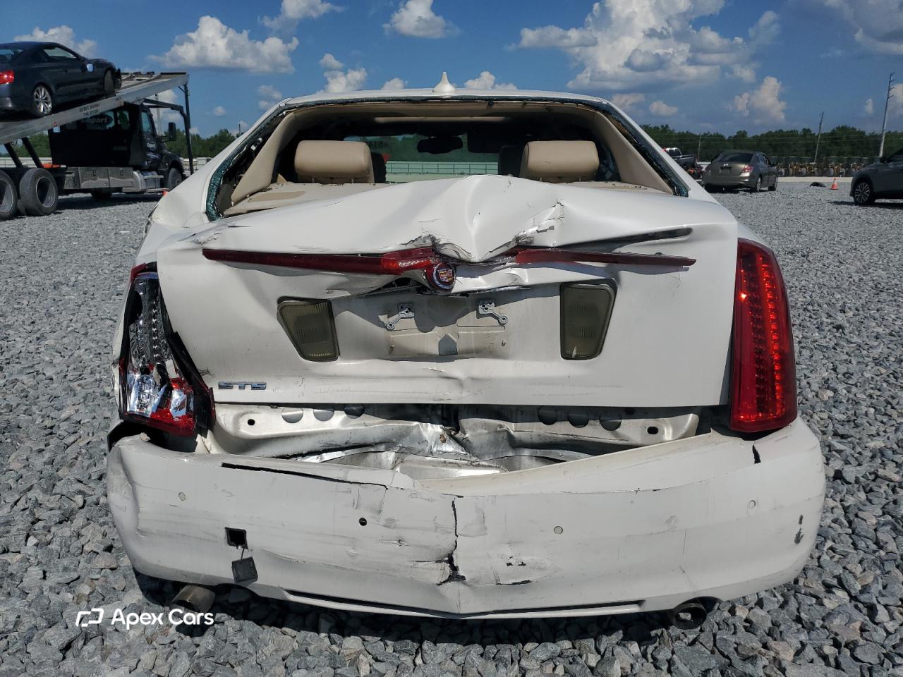Cadillac STS 2011
