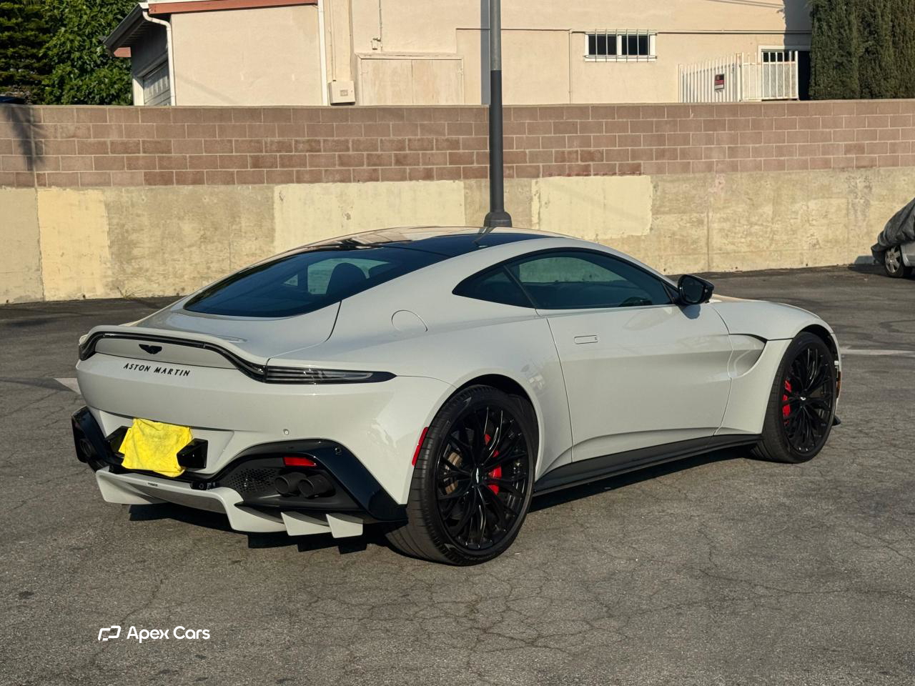 Aston Martin Vantage 2023