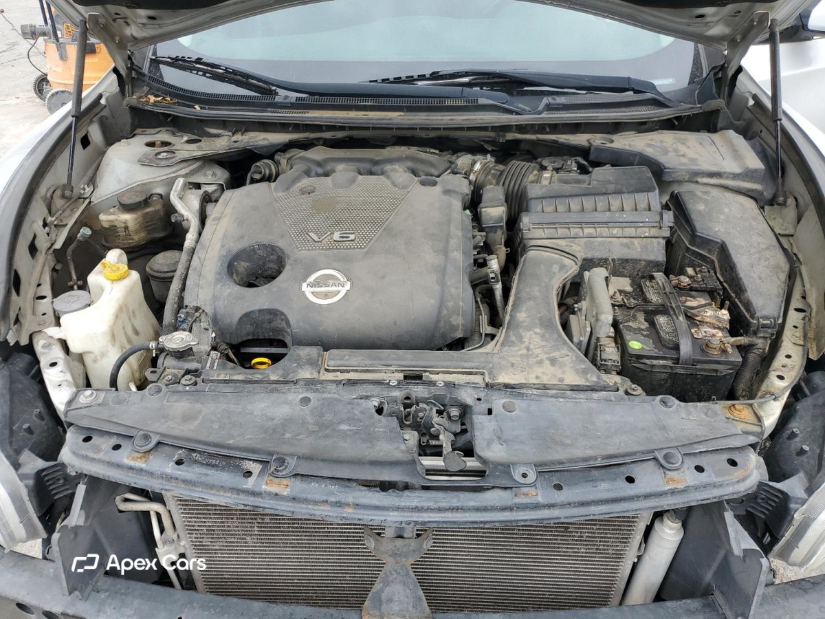Nissan Maxima 2013