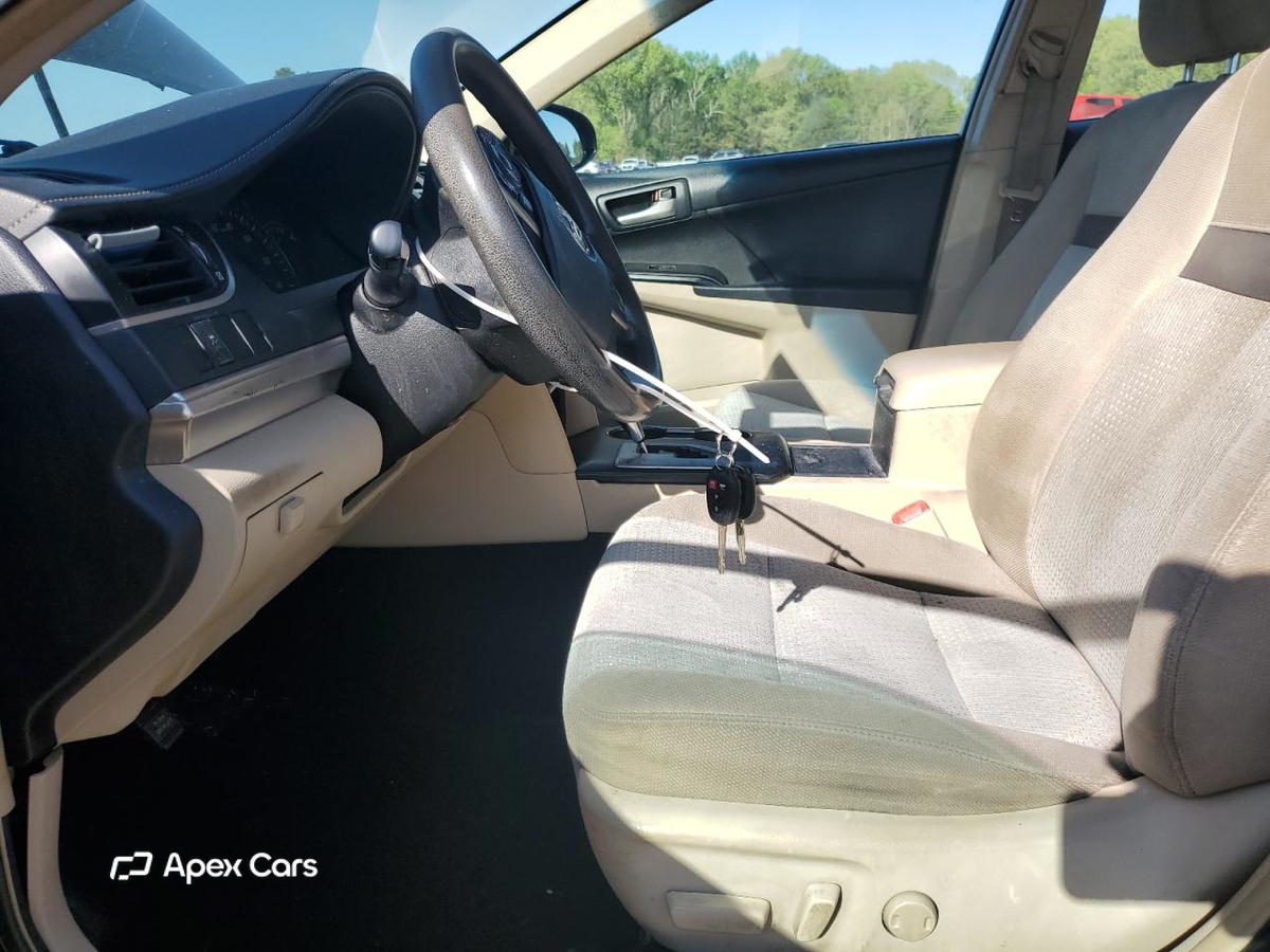 Toyota Camry 2012