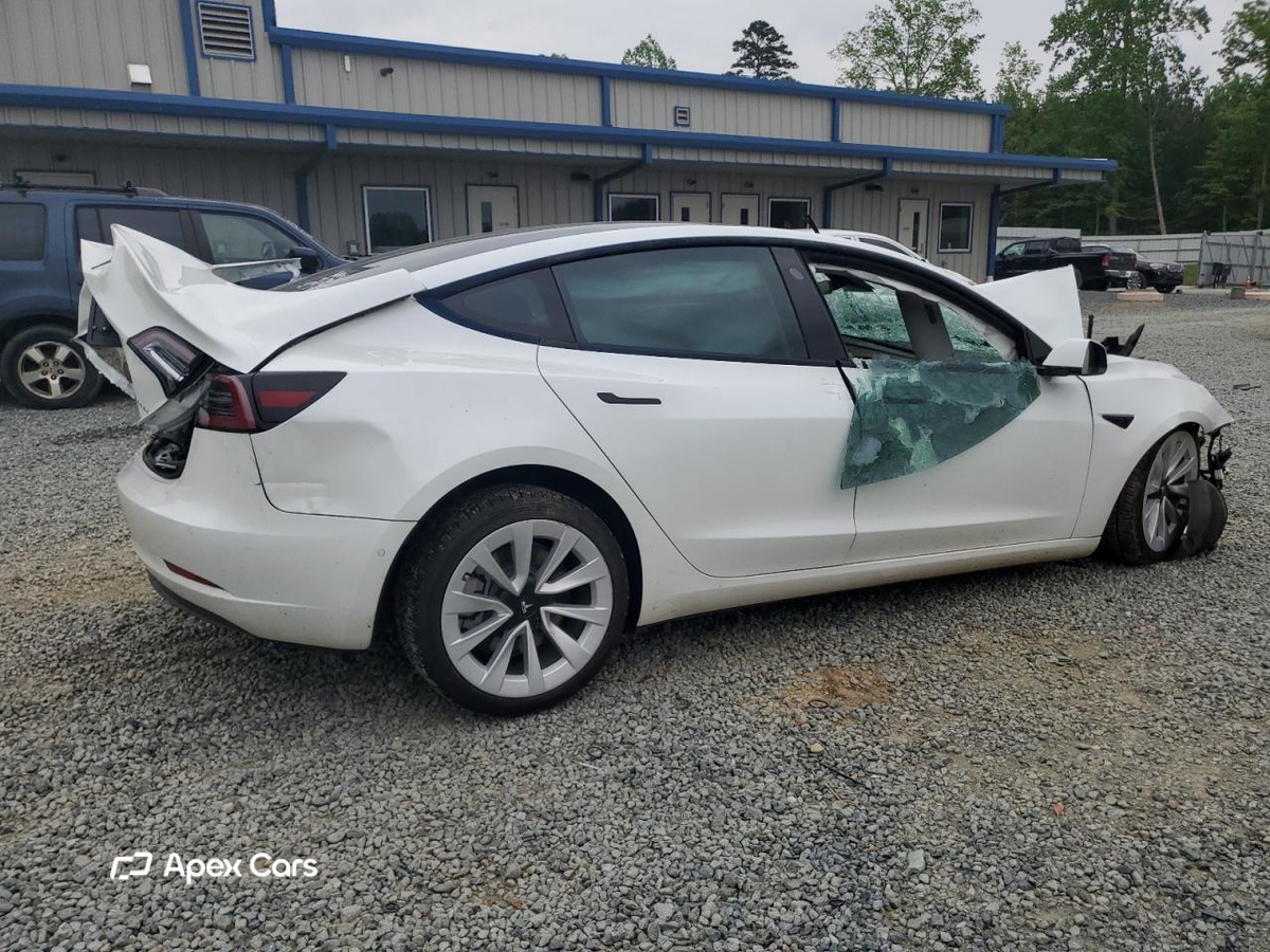 Tesla Model 3 2022