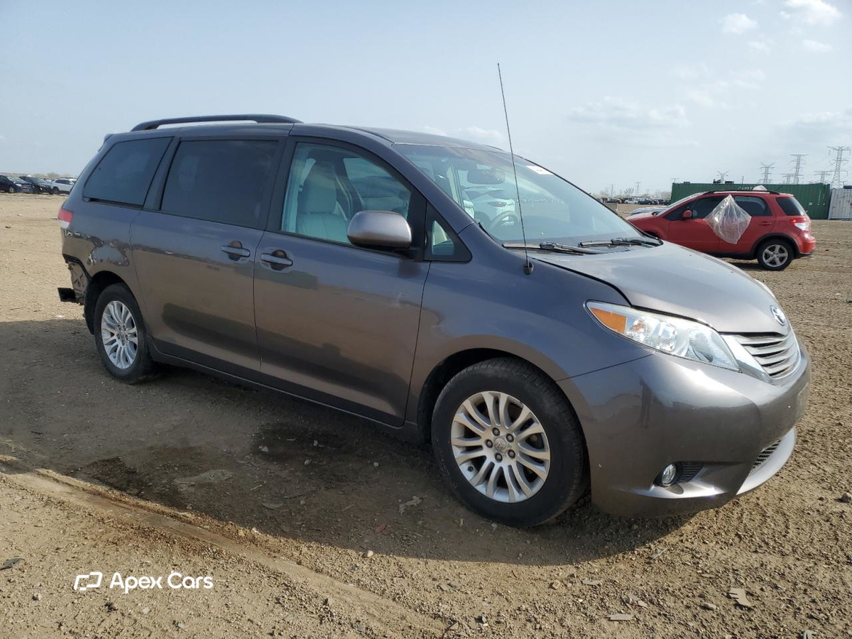 Toyota Sienna 2012