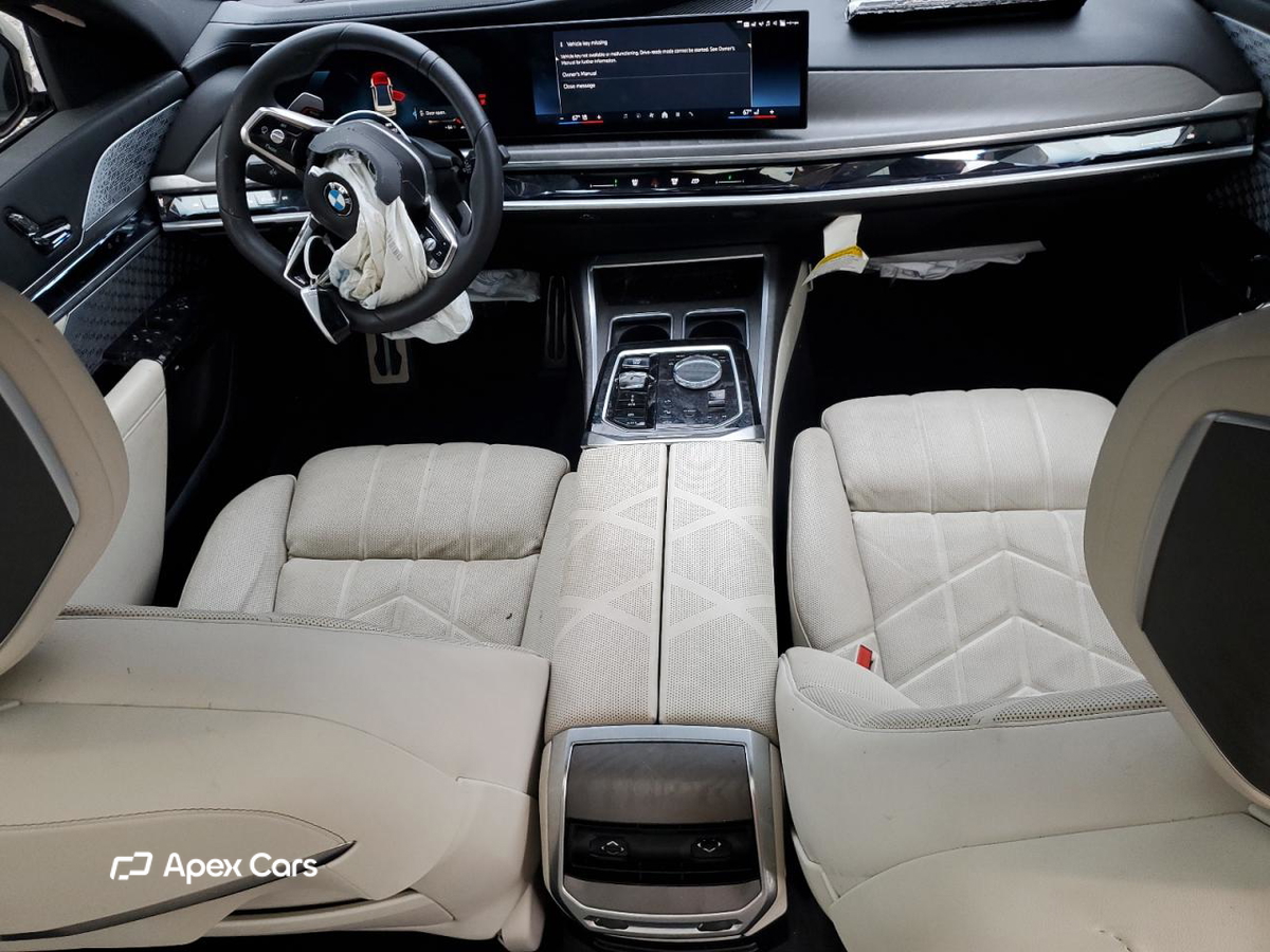 BMW Series 7 2024