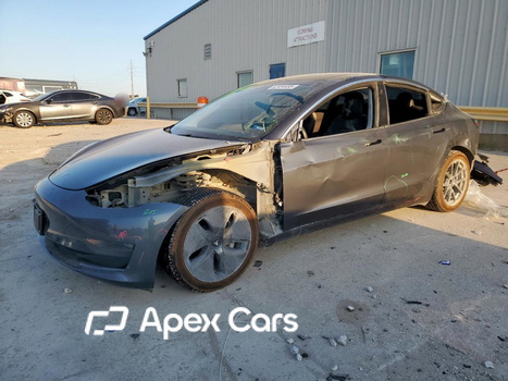 Tesla Model 3 2020 - Zdjęcie 1 z 14