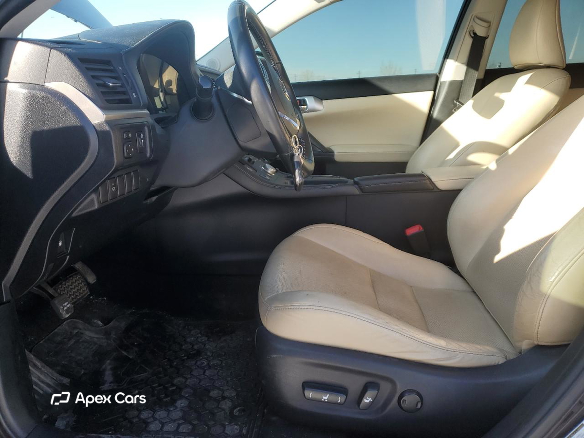 Lexus CT 2013