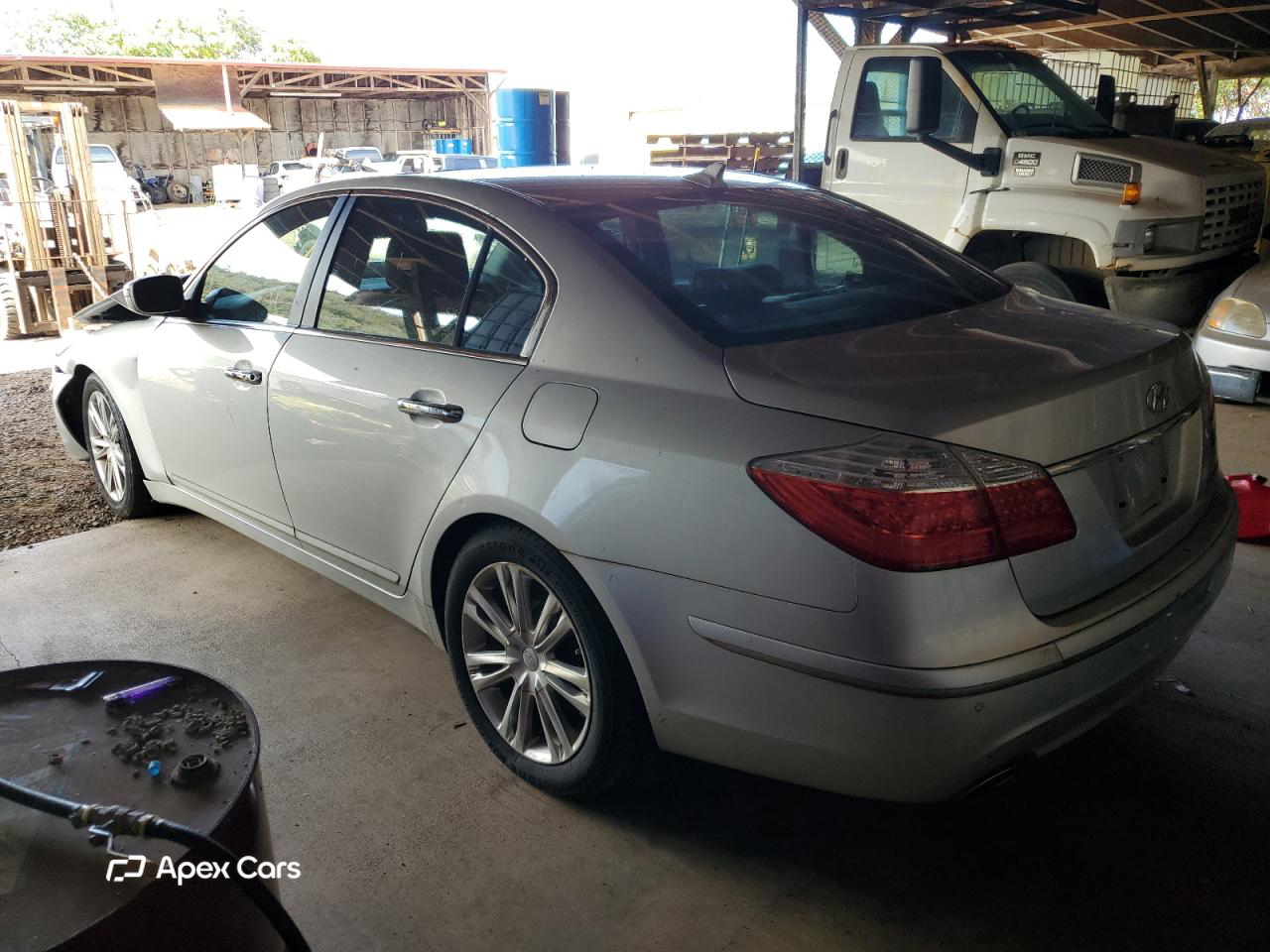 Hyundai Genesis 2011