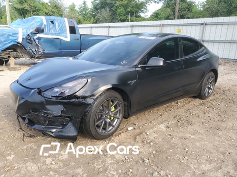 Tesla Model 3 2021 - Image 1 of 13