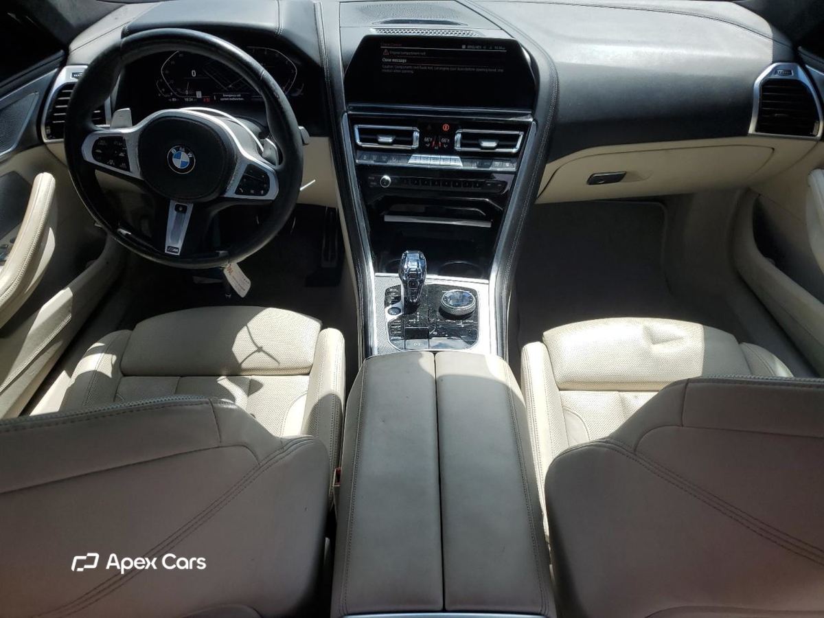 BMW Series 8 2022