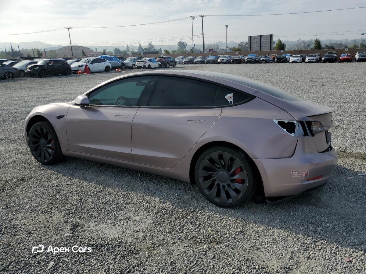 Tesla Model 3 2022