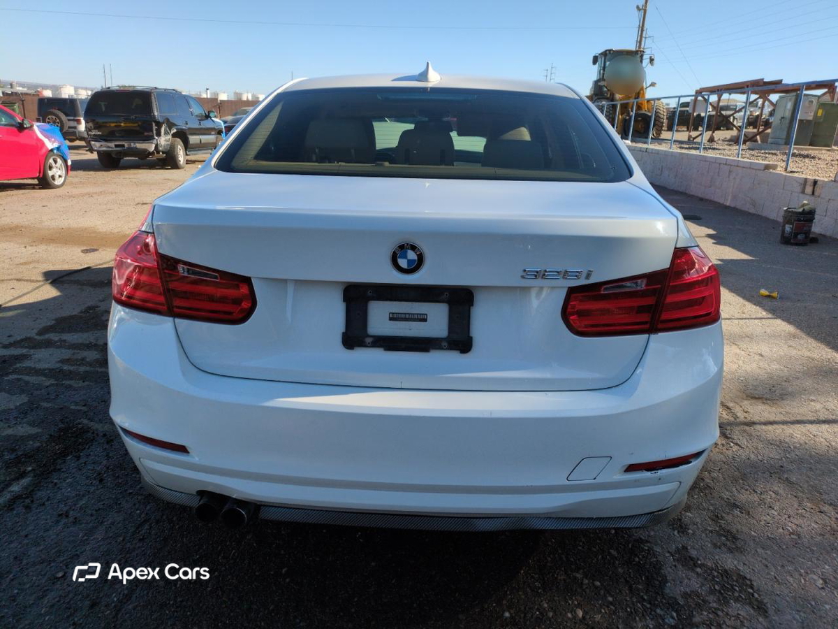 BMW Series 3 2012