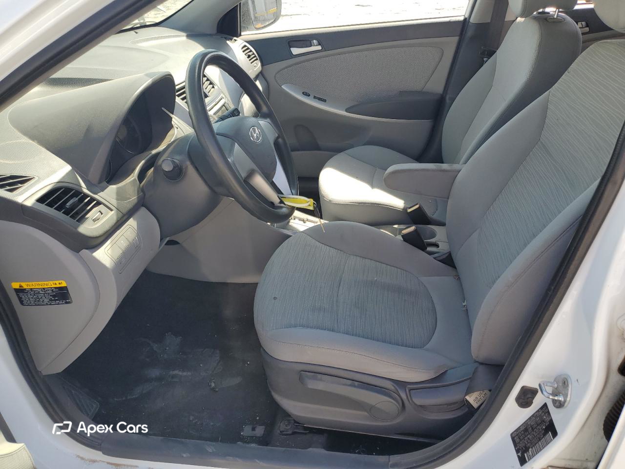 Hyundai Accent 2015