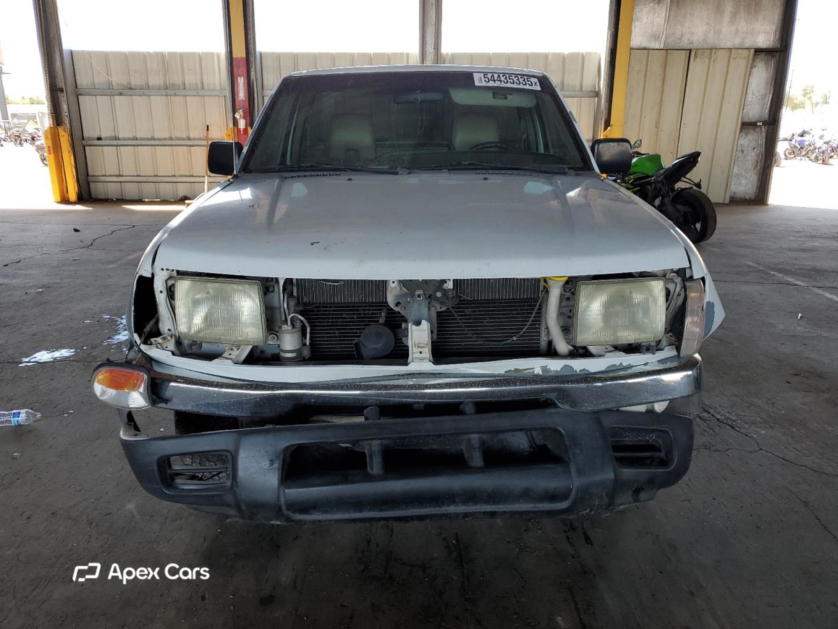 Nissan Navara (Frontier) 2000