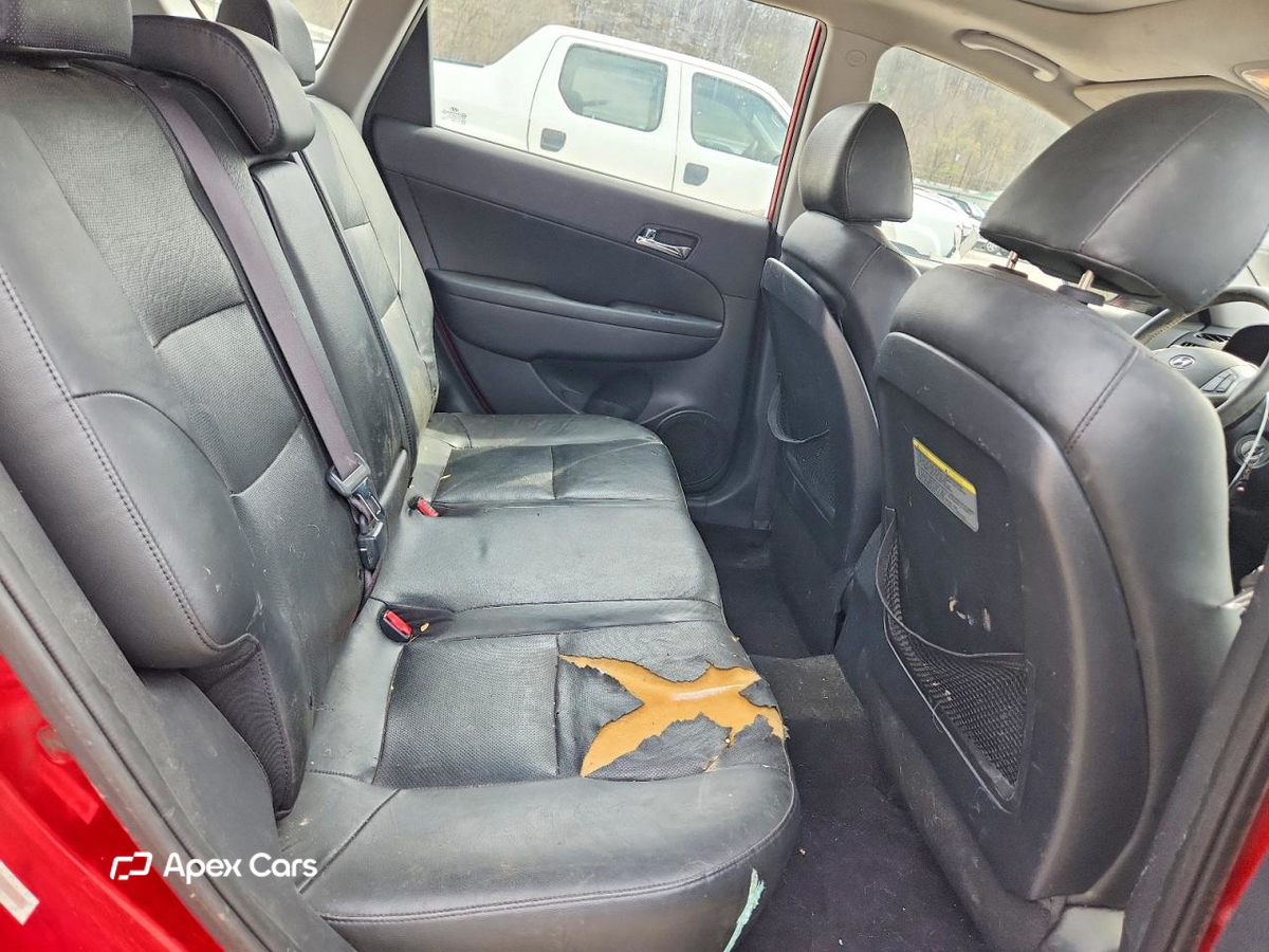 Hyundai Elantra 2012