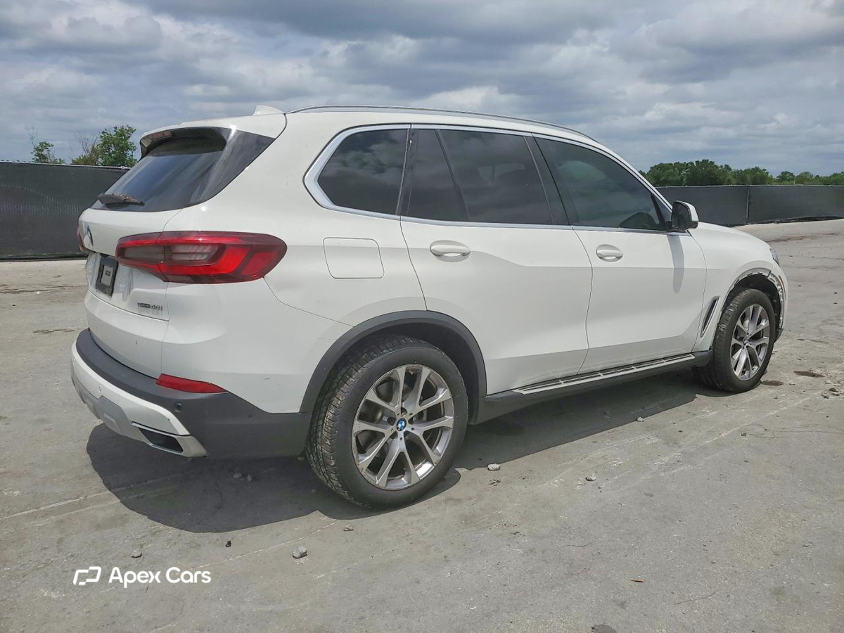 BMW X5 2021