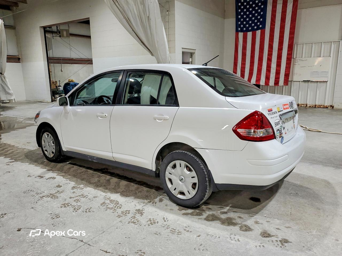 Nissan Versa 2011