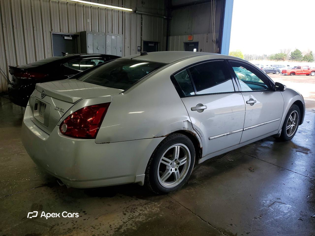 Nissan Maxima 2004
