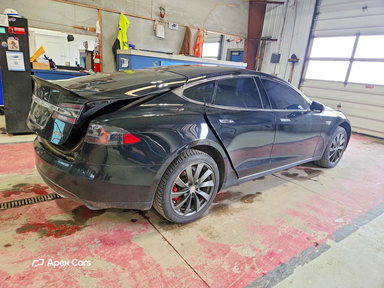 Tesla Model S 2016