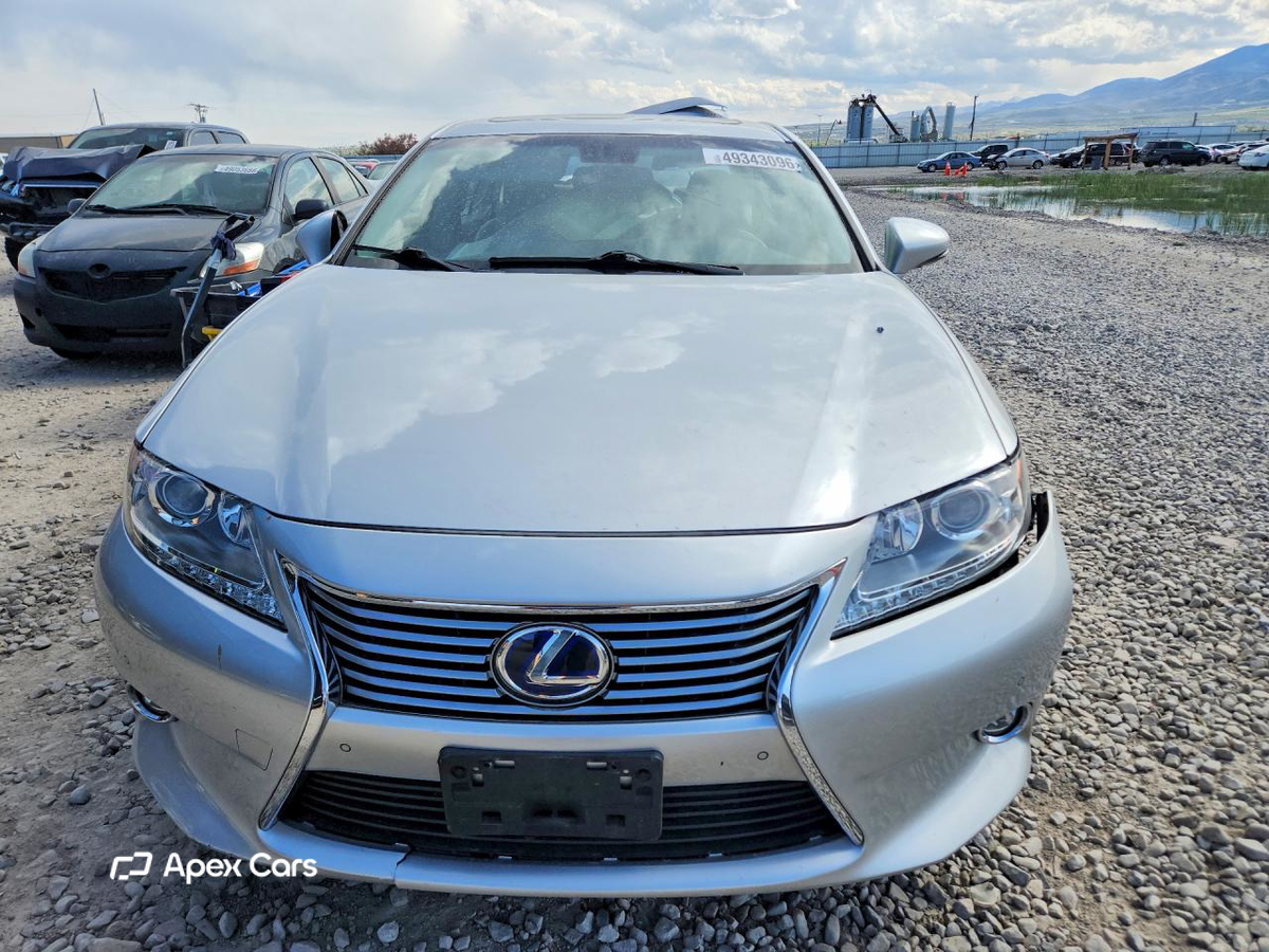 Lexus ES 2015