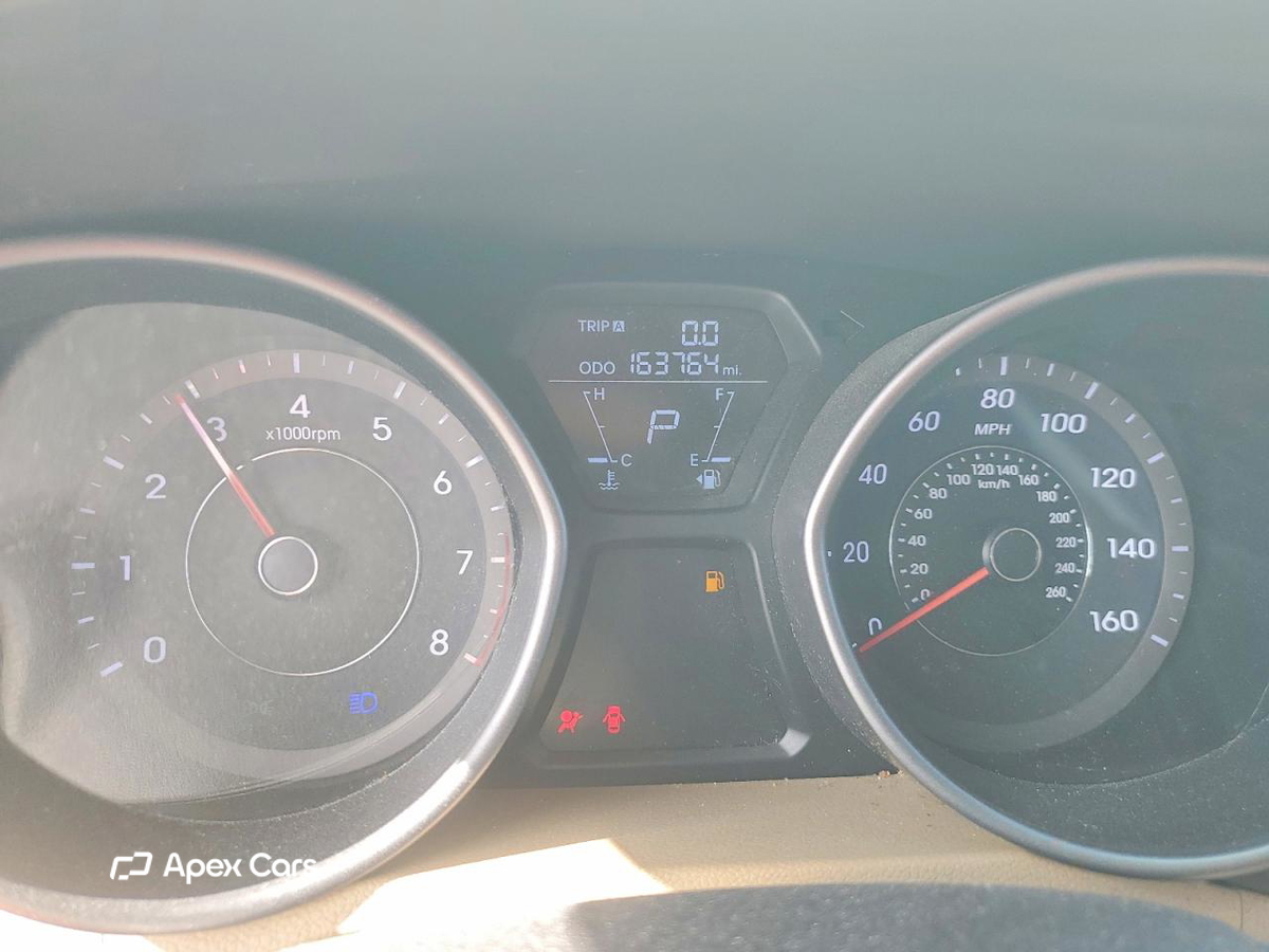 Hyundai Elantra 2013