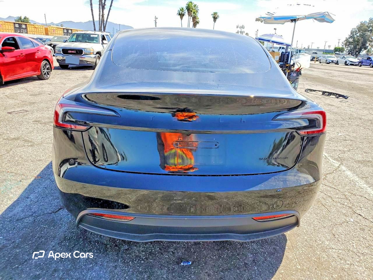 Tesla Model 3 2025